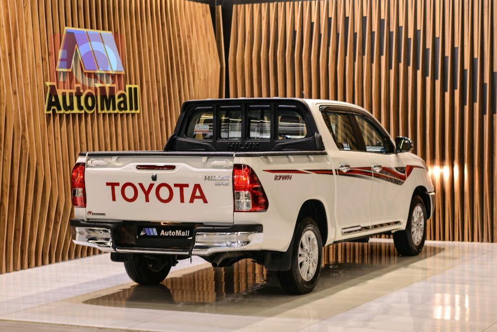 تويوتا هايلوكس